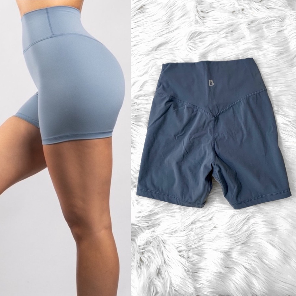 Buff Bunny ‘Live’ Shorts in Bondi Blue Size Small